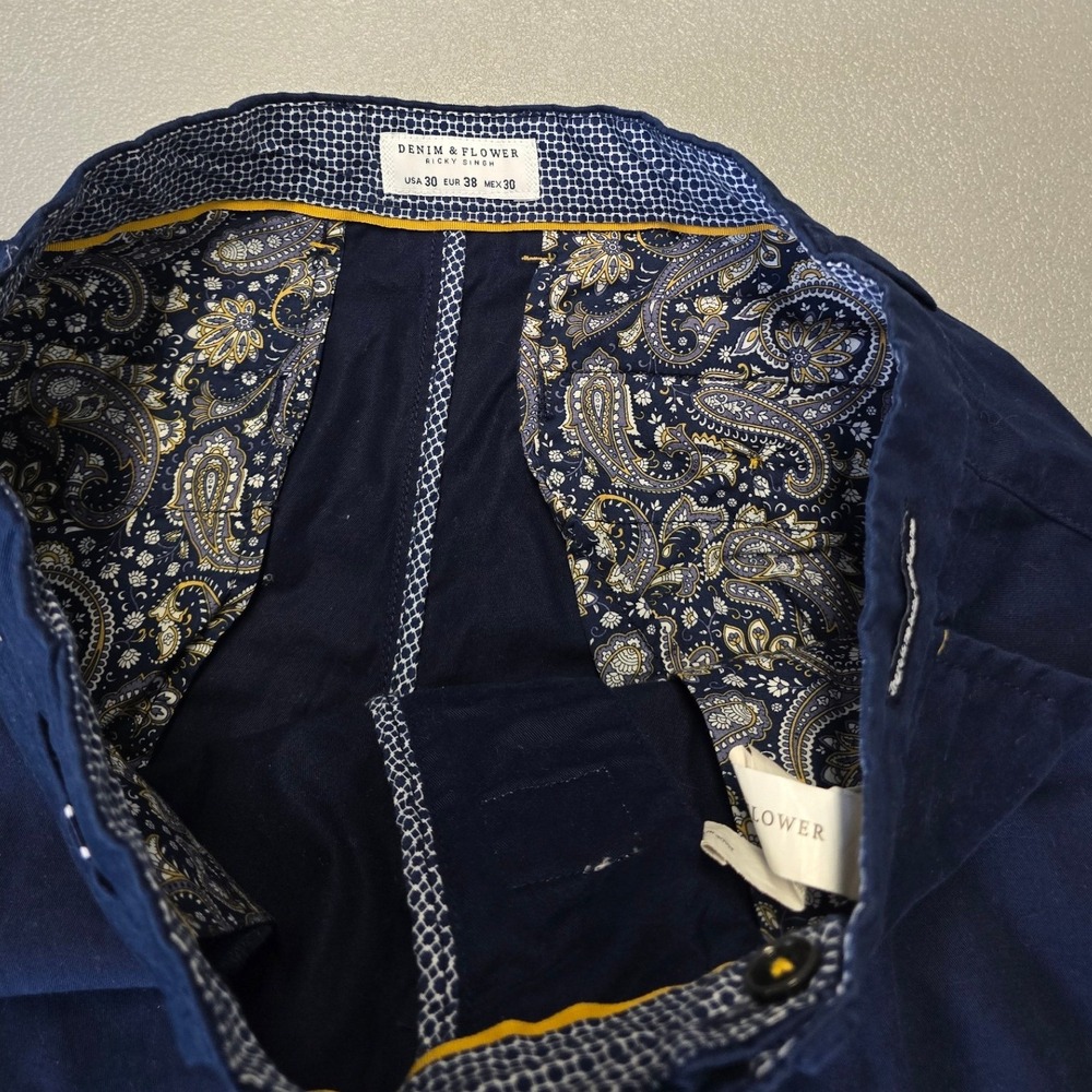 Denim & Flower Ricky Singh Men's Navy Chino Shorts Size 30 Paisley Lined - Picture 3 of 13